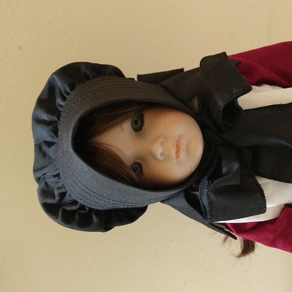 Vintage All Porcelain 13" Amish Doll The Trellis Collection - Picture 2 of 8